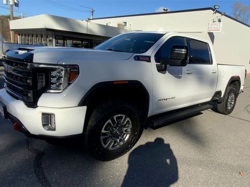 Used 2022 GMC Sierra 2500 AT4 image 5