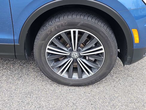 Used 2019 Volkswagen Tiguan SEL AWD/4WD image 10