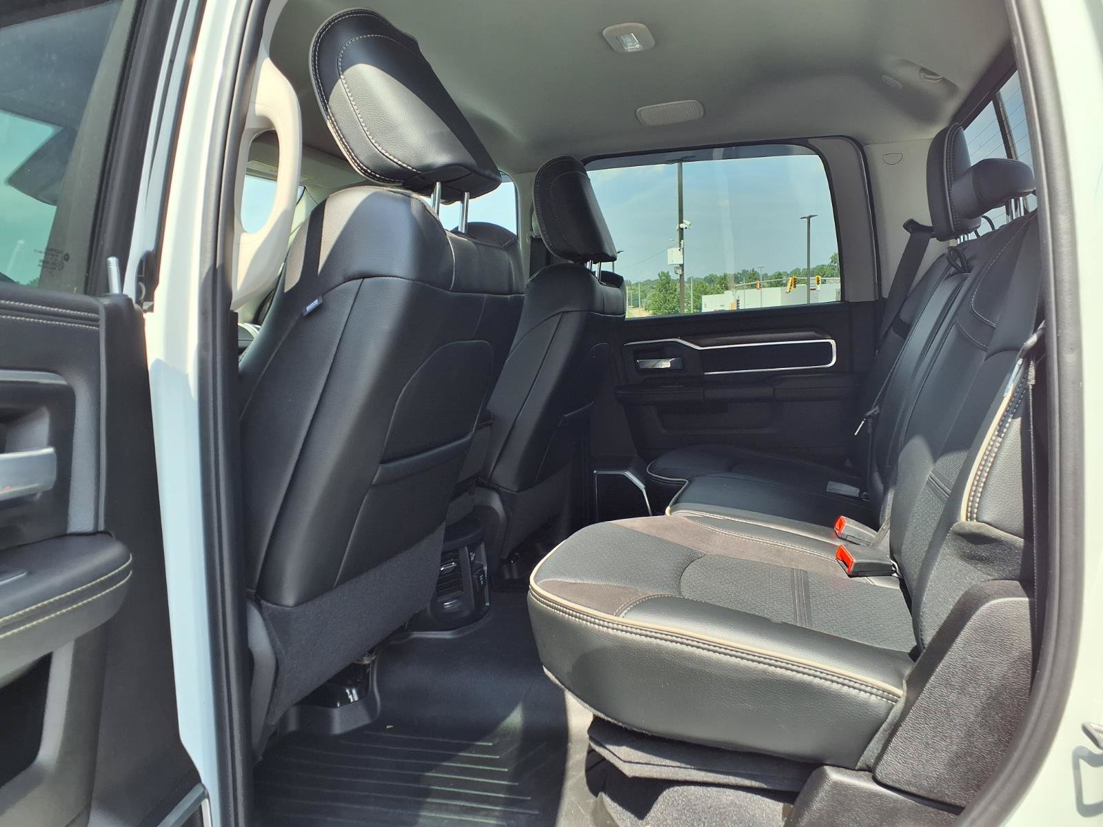 Used 2024 RAM 2500 Laramie w/ Safety Group AWD/4WD image 24