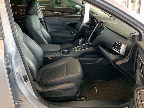 Certified 2025 Subaru Outback Limited image 23