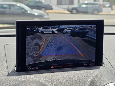 Used 2016 Audi A3 e-tron Premium w/ Audi MMI Navigation Plus FWD image 30