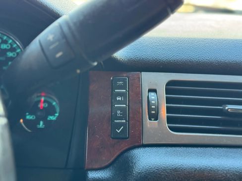 Used 2012 Chevrolet Tahoe LT image 30