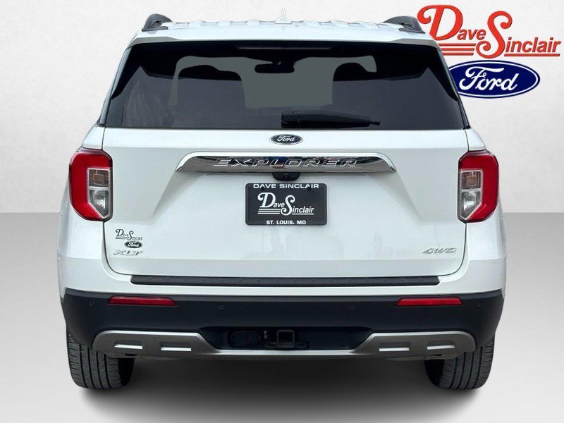 Certified 2024 Ford Explorer XLT w/ Equipment Group 202A AWD/4WD image 8