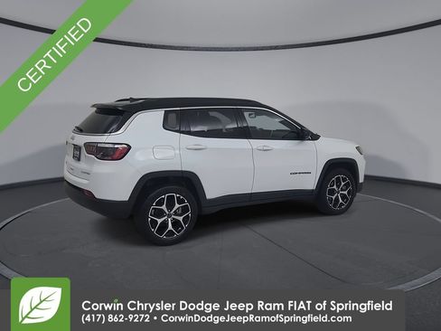 Certified 2026 Jeep Compass Limited AWD/4WD image 17