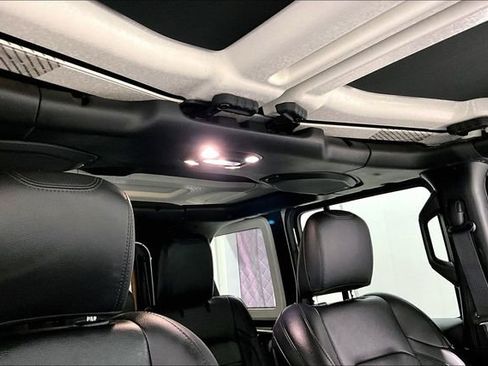 Used 2021 Jeep Wrangler Unlimited Sahara image 29