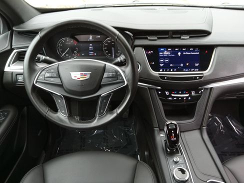 Certified 2023 Cadillac XT5 Luxury AWD/4WD image 14