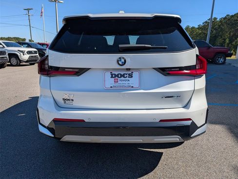 Used 2024 BMW X1 xDrive28i image 4