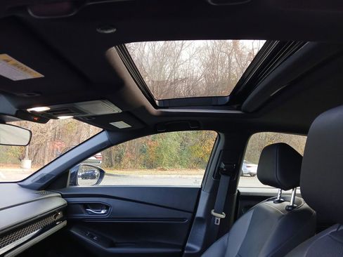 Used 2024 Honda Accord Sport image 30