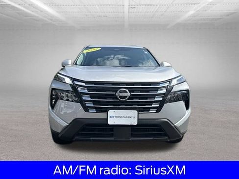 Used 2024 Nissan Rogue SV AWD/4WD image 4