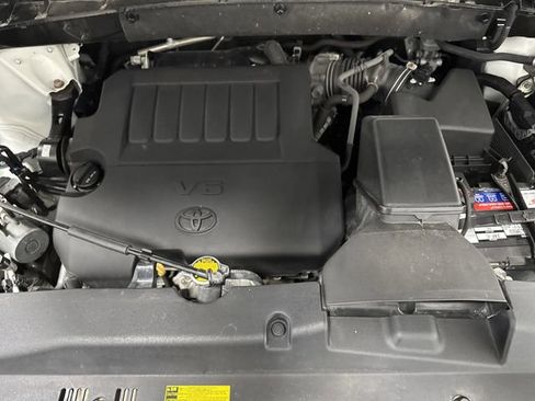 Used 2015 Toyota Highlander Plus image 35