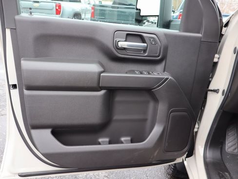 New 2026 Chevrolet Silverado 2500 Custom image 3