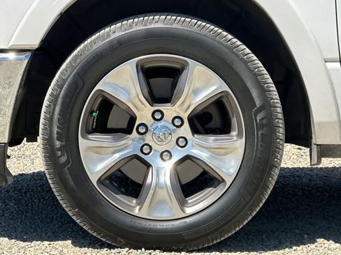 Used 2020 RAM 1500 Laramie RWD image 12