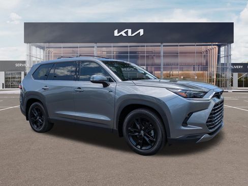 Used 2025 Toyota Grand Highlander AWD Hybrid image 2