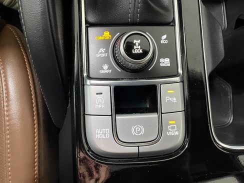 Used 2022 Kia Telluride SX w/ SX Prestige Package image 39