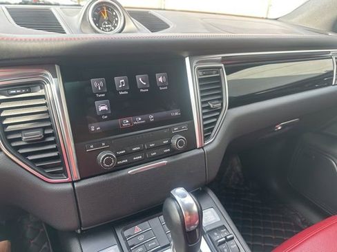 Used 2017 Porsche Macan AWD/4WD image 14