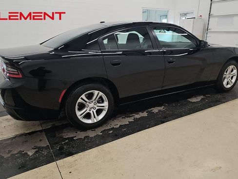 Used 2022 Dodge Charger SXT image 4
