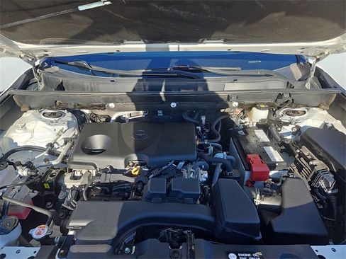 Used 2022 Toyota RAV4 LE image 28