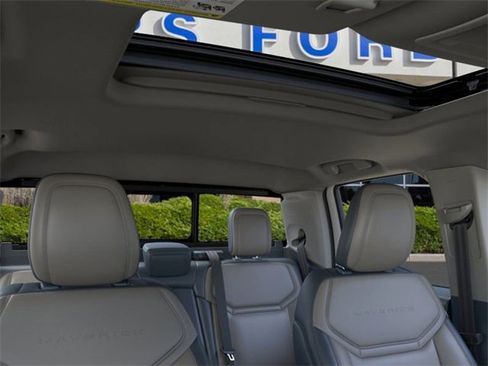 New 2026 Ford Maverick Lariat w/ 4K Tow Package image 12