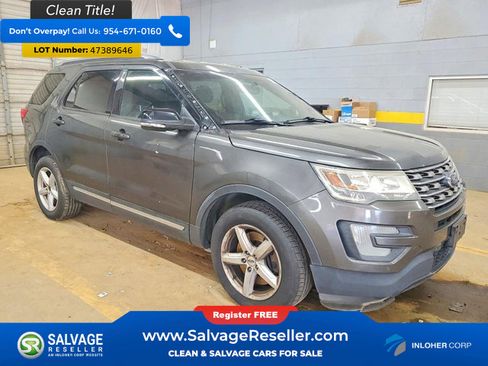 Used 2016 Ford Explorer XLT w/ Equipment Group 201A image 5
