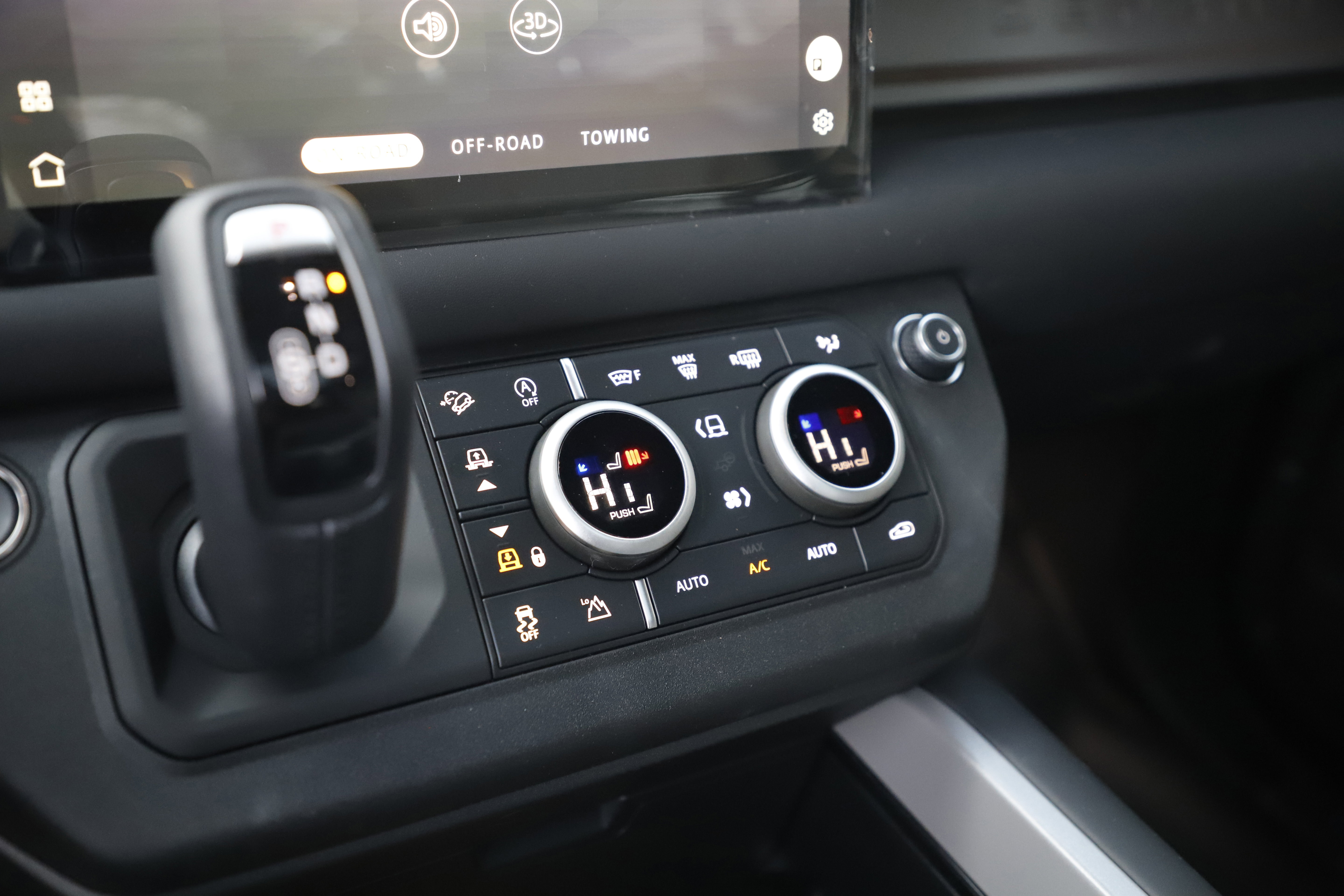 New 2025 Land Rover Defender 110 X AWD/4WD image 8