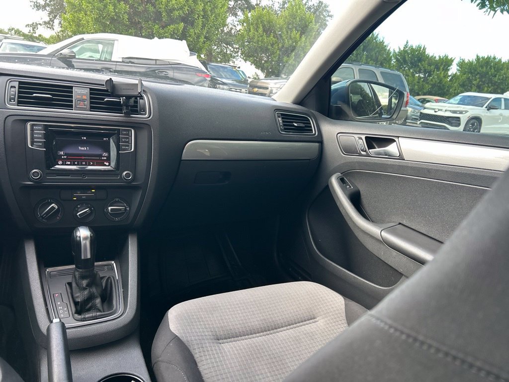 Used 2017 Volkswagen Jetta S FWD image 11