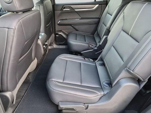 New 2026 GMC Acadia Elevation w/ Black Edition FWD image 23
