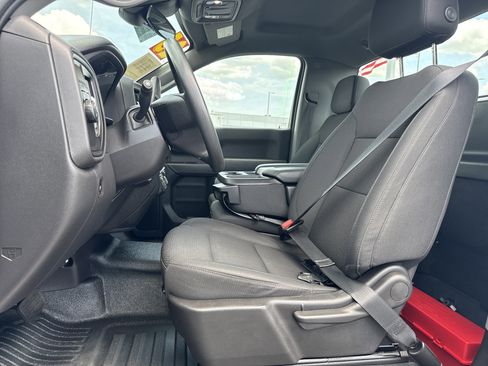 Used 2025 Chevrolet Silverado 1500 W/T RWD image 16