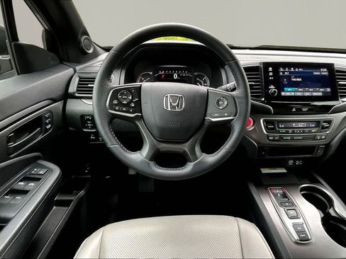 Used 2023 Honda Passport EX-L image 9