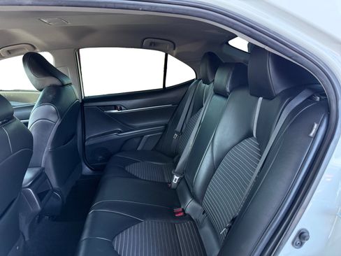 Used 2023 Toyota Camry SE w/ Convenience Package FWD image 11