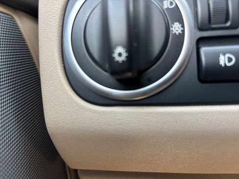 Used 2016 Land Rover LR4 HSE image 17