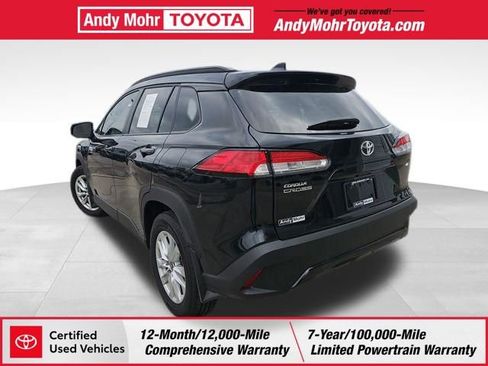 Certified 2025 Toyota Corolla Cross LE FWD image 5