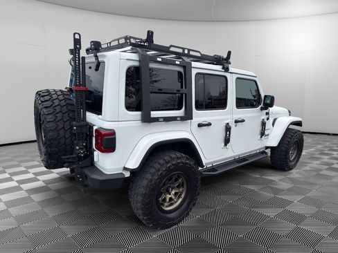 Used 2019 Jeep Wrangler Unlimited Sahara image 7