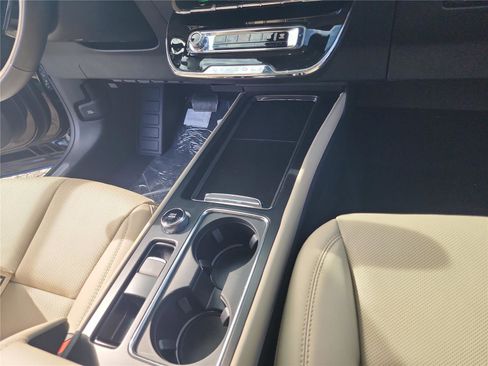 New 2026 Lincoln Corsair Premiere image 30