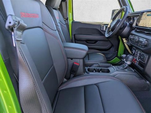 New 2026 Jeep Wrangler Unlimited Rubicon image 28