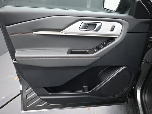 New 2026 Ford Explorer Active AWD/4WD image 14