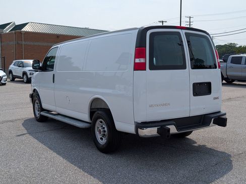 Used 2025 GMC Savana 2500 w/ Driver Convenience Package RWD image 5