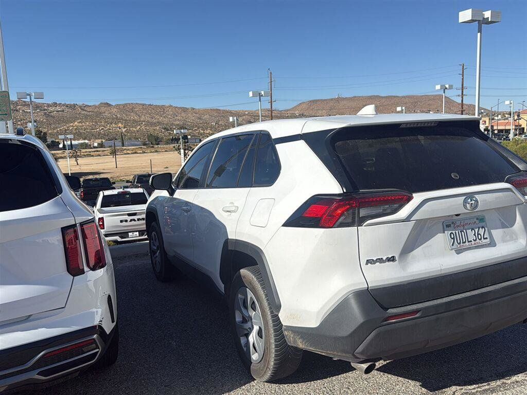 Used 2025 Toyota RAV4 LE FWD image 5