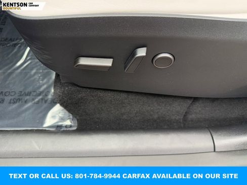 Used 2024 Tesla Model Y Long Range image 31