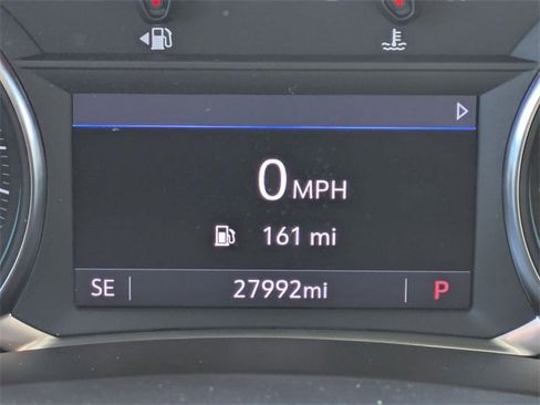 Used 2024 Chevrolet Equinox LT image 18