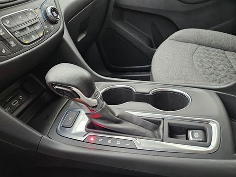 Used 2022 Chevrolet Equinox LT image 20