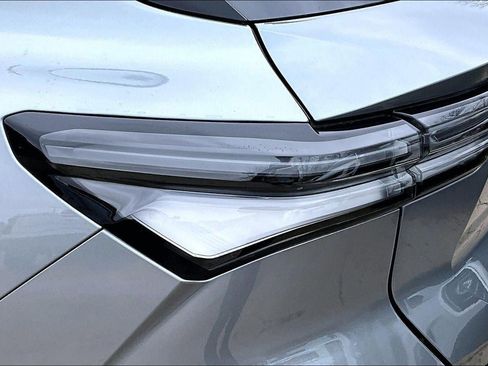 New 2026 Chevrolet Equinox EV RS w/ Convenience Package II AWD/4WD image 20