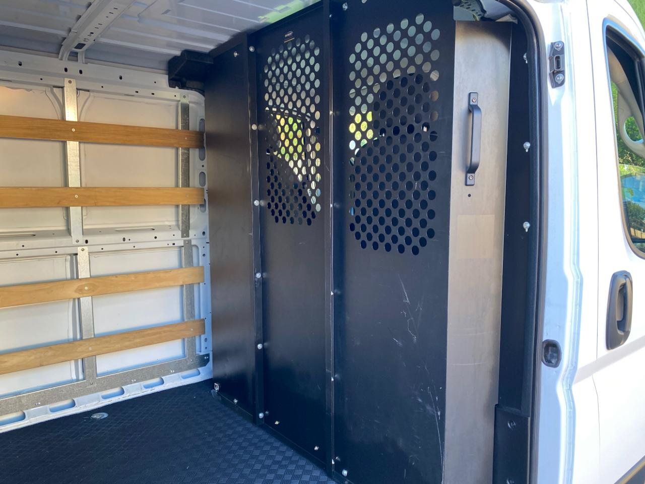Used 2025 RAM ProMaster 2500 w/ U-Haul Equipment Group FWD image 9