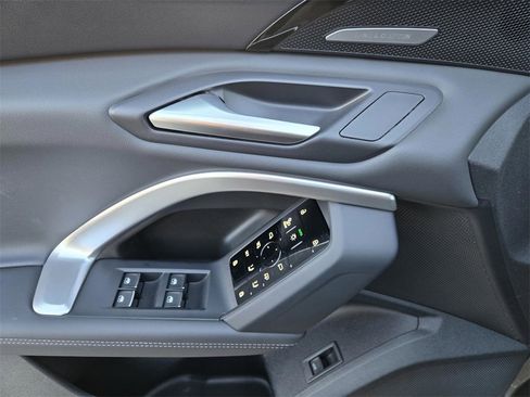 New 2025 Audi Q5 Premium Plus image 18