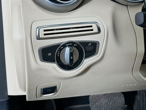 Used 2016 Mercedes-Benz C 300 Sedan image 17