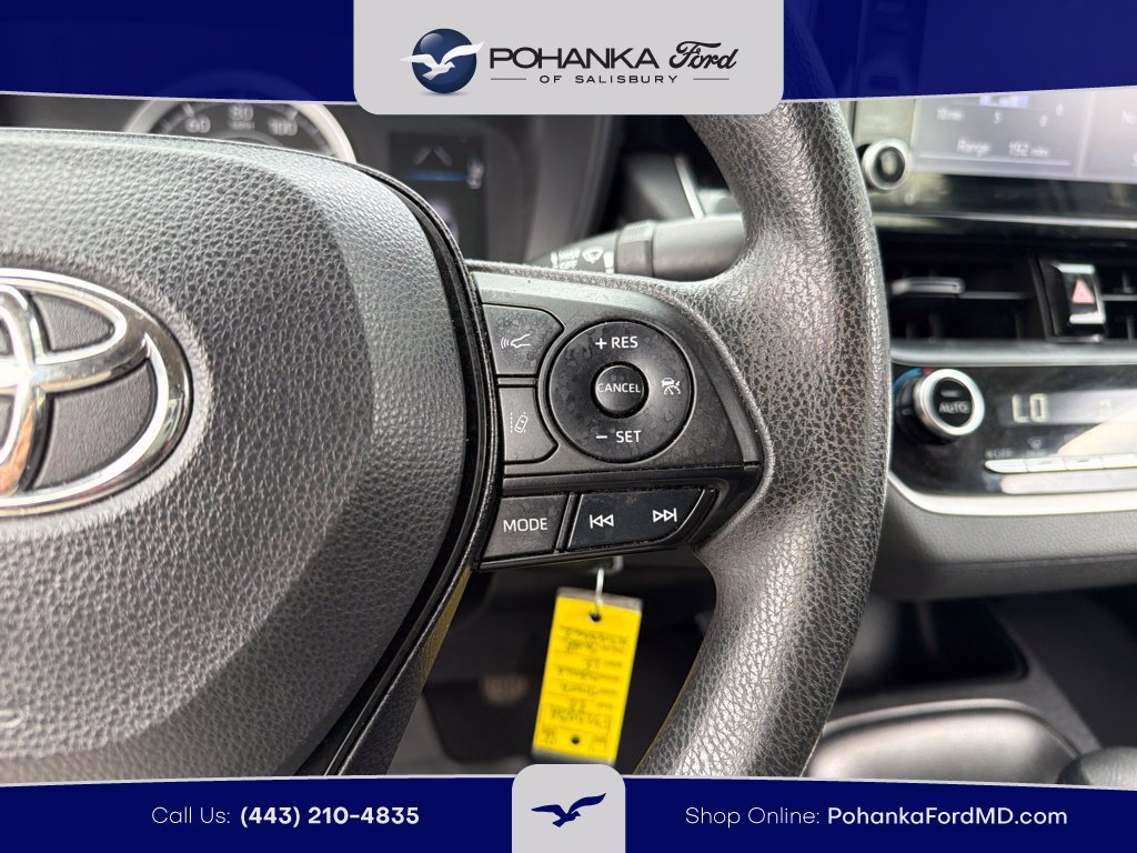 Used 2022 Toyota Corolla LE FWD image 17