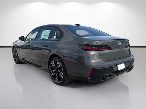 New 2026 BMW 760i xDrive AWD/4WD image 5