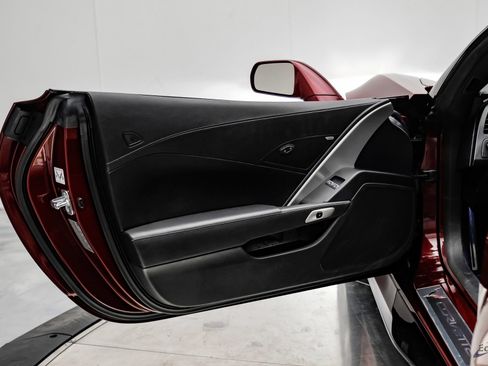 Used 2018 Chevrolet Corvette Z06 RWD image 78
