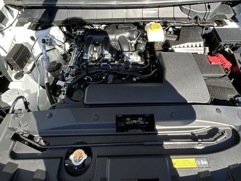New 2026 Nissan Pathfinder S AWD/4WD image 10