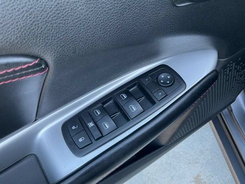 Used 2015 Dodge Journey R/T w/ Flexible Seating Group FWD image 17