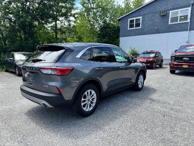 Certified 2022 Ford Escape SE AWD/4WD image 2